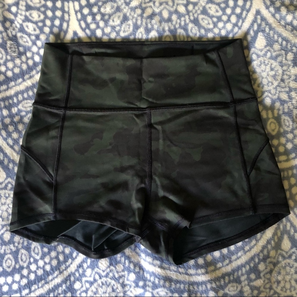 Like new lululemon camo high rise shorts